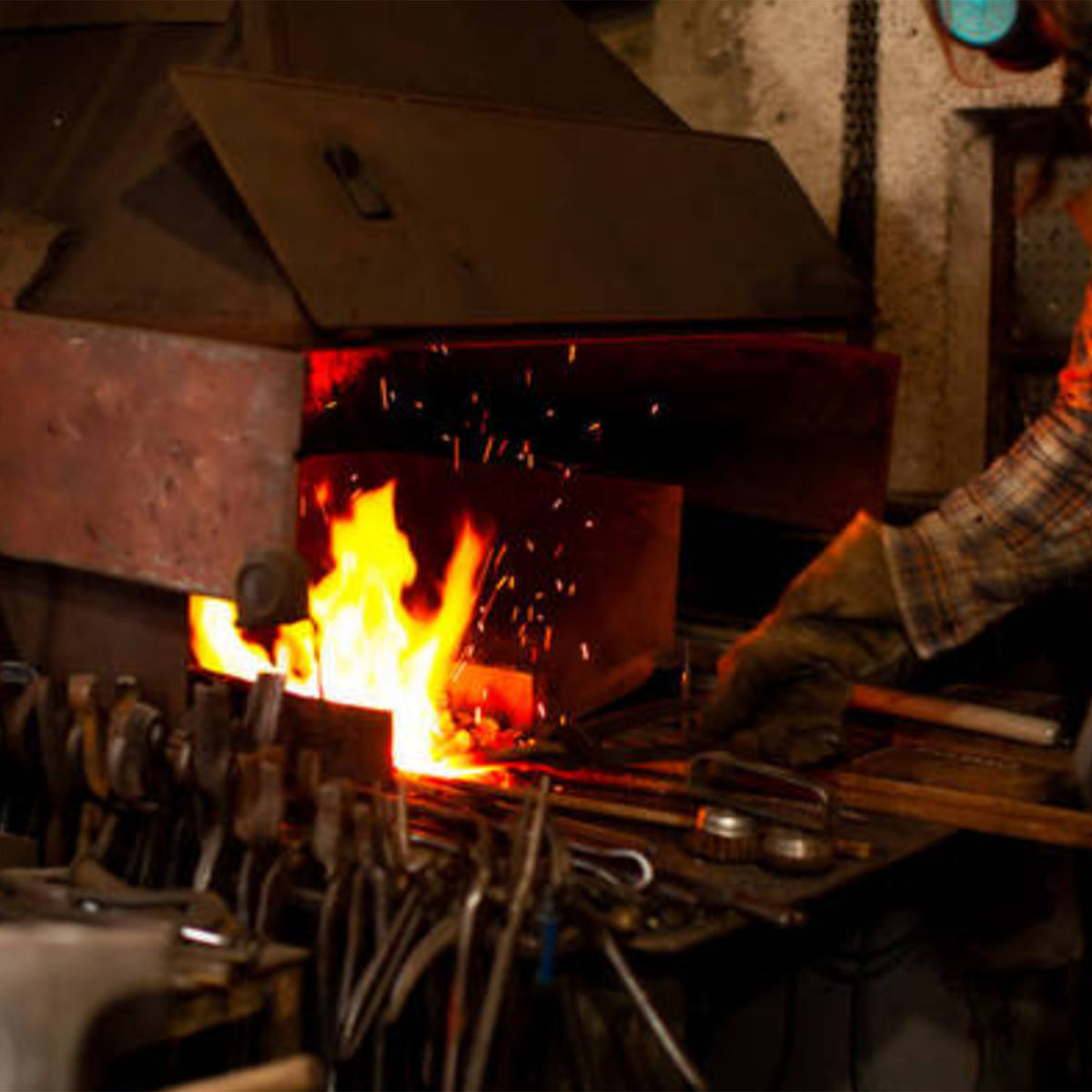 Why Damascus steel is more expensive than other types of steel